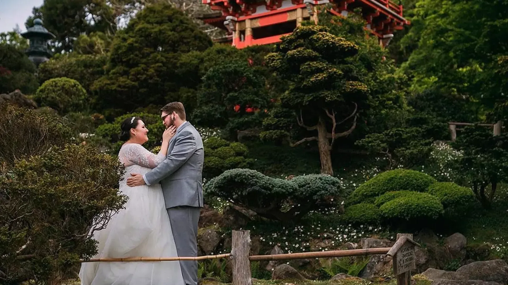 Married couple in front of the Japanese Tea Garden